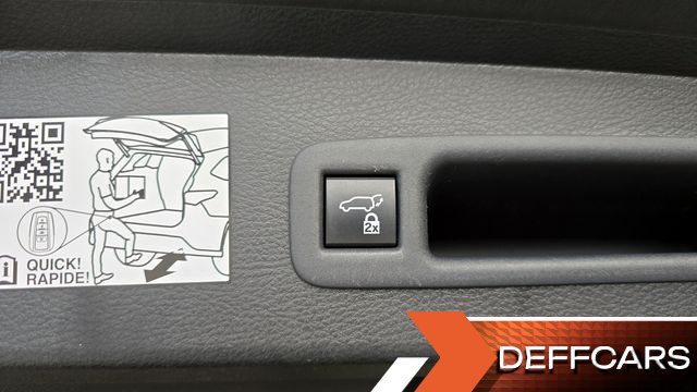 Toyota SIENNA 2.5 Hybrid AWD купить на сайте DeffCars