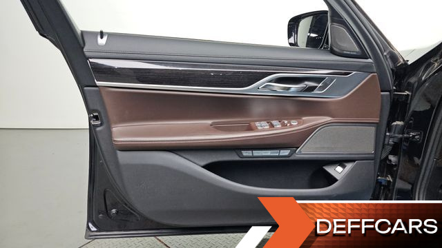 BMW 7-SERIES 730d xDrive M Sport купить на сайте DeffCars
