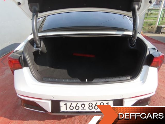 Kia K5 2.0 Prestige купить на сайте DeffCars