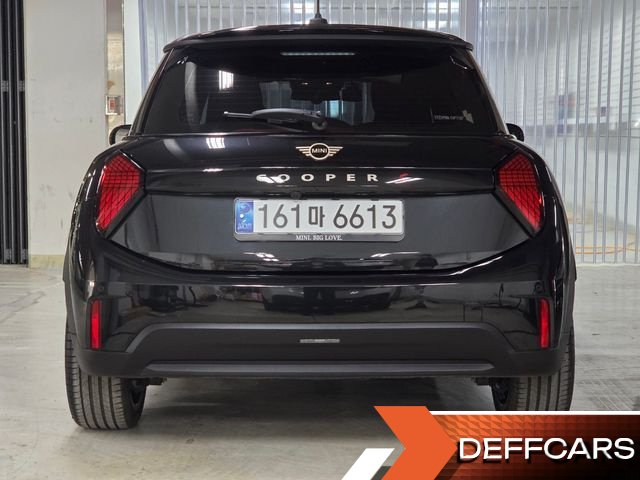 Mini COOPER Favoured купить на сайте DeffCars