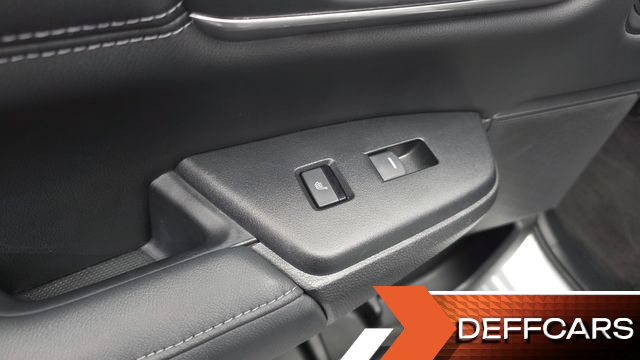 Honda CR-V 2.0 Hybrid Touring 4WD купить на сайте DeffCars