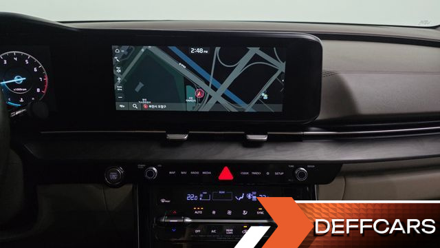 Kia CARNIVAL Gasoline 7-Seater Signature купить на сайте DeffCars
