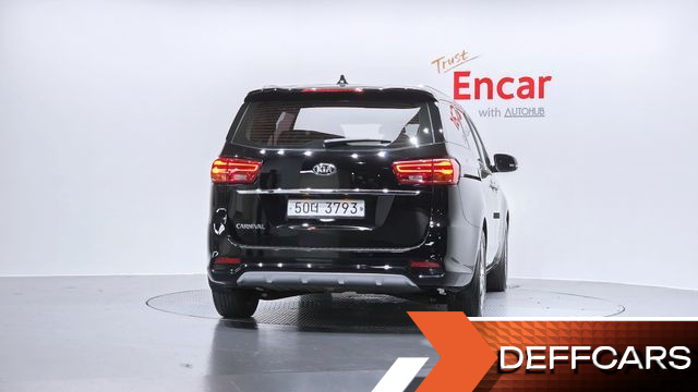 Kia CARNIVAL 9-Seater Prstige купить на сайте DeffCars