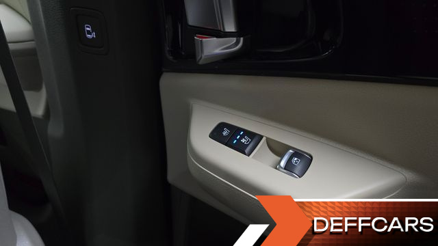Kia CARNIVAL Gasoline 9-Seater Hi Limousine Signature купить на сайте DeffCars