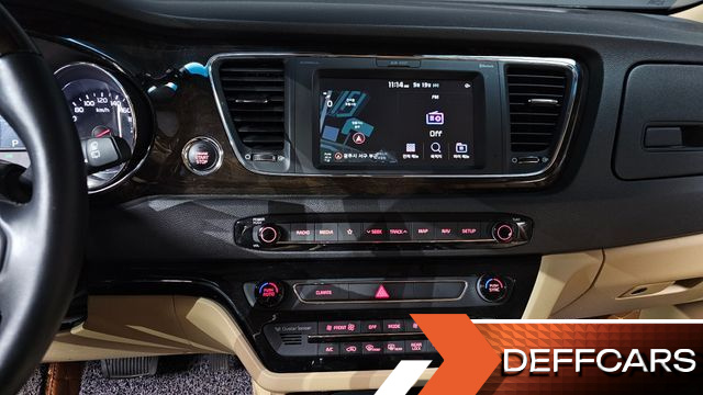 Kia CARNIVAL Gasoline 7-Seater Limousine President купить на сайте DeffCars