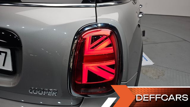 Mini COOPER 5Door Classic Third Generation купить на сайте DeffCars