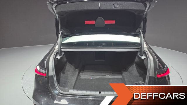 BMW 7-SERIES 740i xDrive M Sport купить на сайте DeffCars