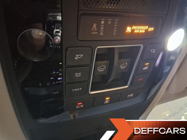 Kia CARNIVAL Gasoline 9-Seater Signature купить на сайте DeffCars