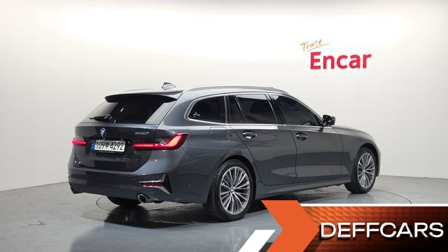 BMW 3-SERIES 320i Touring Luxury купить на сайте DeffCars