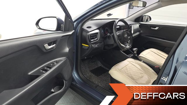 Kia STONIC 1.4 Deluxe купить на сайте DeffCars