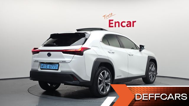 Lexus UX 2WD купить на сайте DeffCars