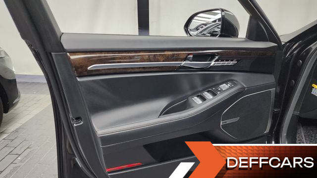 Genesis G90 3.3 T AWD Premium Luxury купить на сайте DeffCars