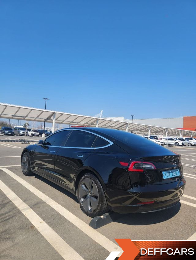 Tesla MODEL 3 Long Range AWD купить на сайте DeffCars