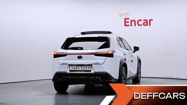 Lexus UX 2.0 F-Sport 2WD купить на сайте DeffCars