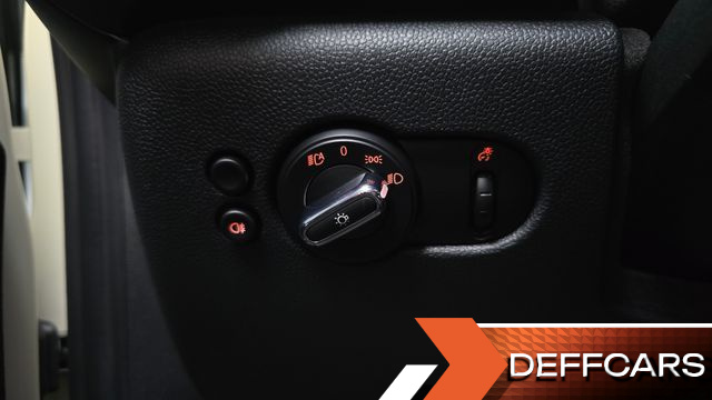 Mini COOPER 5Door Classic Third Generation купить на сайте DeffCars