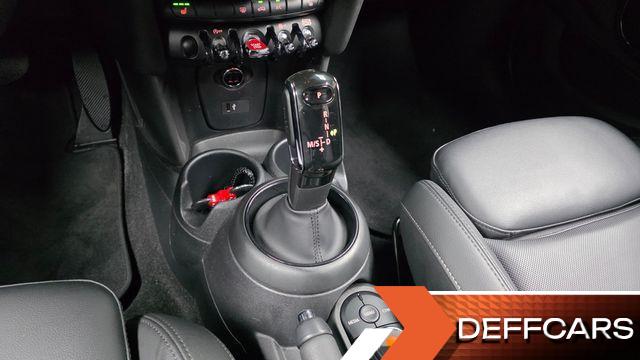 Mini COOPER 5Door Standard 3rd купить на сайте DeffCars