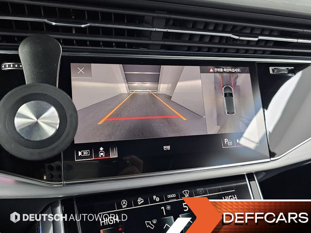 Audi Q8 55 TFSI Quattro Premium купить на сайте DeffCars