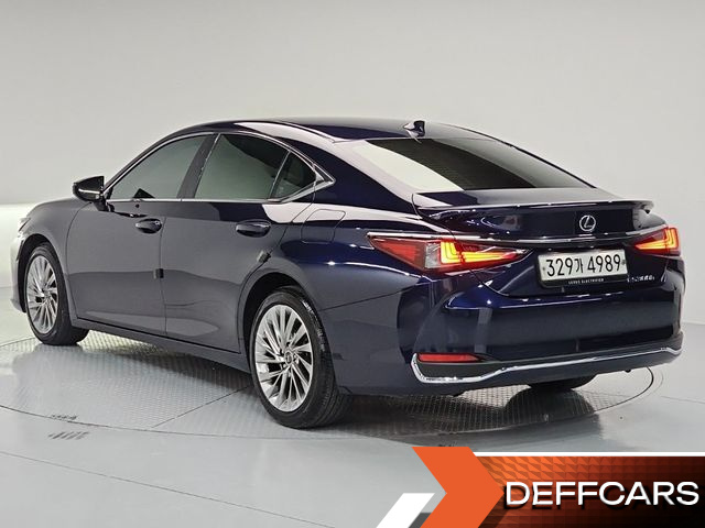 Lexus ES Executive купить на сайте DeffCars