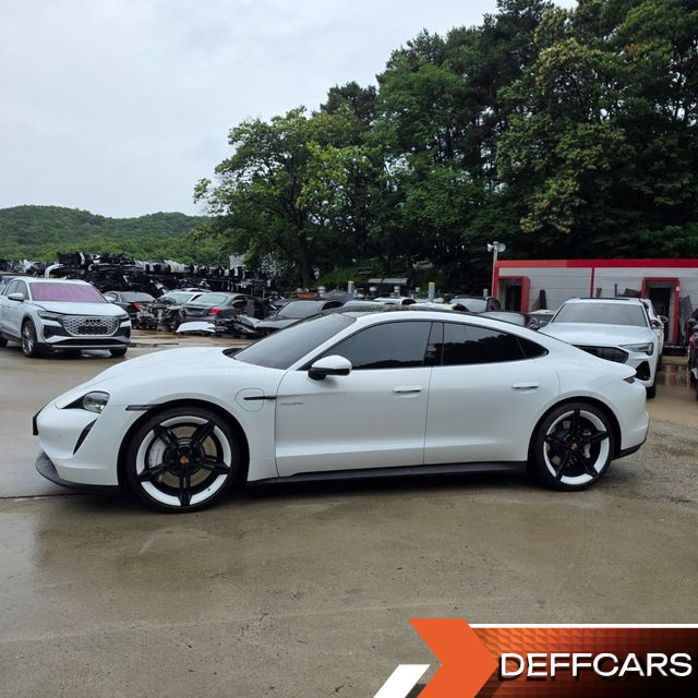 Porsche TAYCAN Base купить на сайте DeffCars