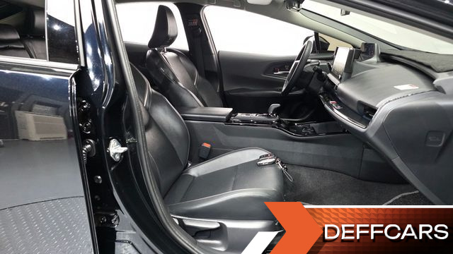 Toyota PRIUS 2.0 XLE купить на сайте DeffCars