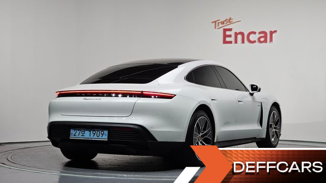 Porsche TAYCAN 4S купить на сайте DeffCars