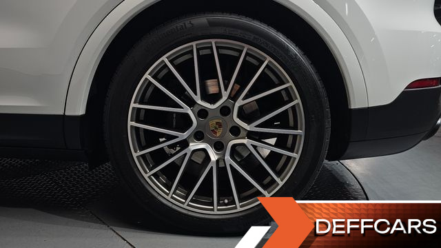 Porsche CAYENNE 3.0 PLATINUM EDITION купить на сайте DeffCars