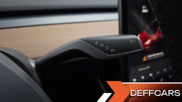 Tesla MODEL 3 Long Range AWD купить на сайте DeffCars