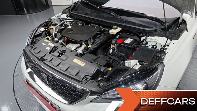 Peugeot 308 1.5 BlueHDi GT Line купить на сайте DeffCars