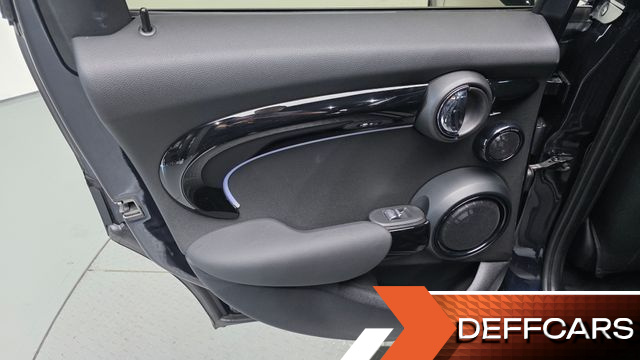 Mini COOPER 5Door Resolute Edition 3rd Gen купить на сайте DeffCars