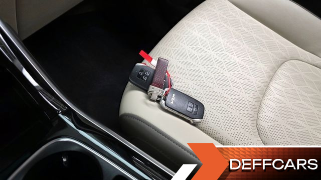 Kia CARNIVAL 9-Seater Noblesse купить на сайте DeffCars