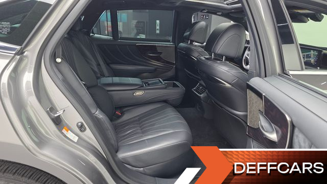 Lexus LS 3.5 Luxury AWD купить на сайте DeffCars