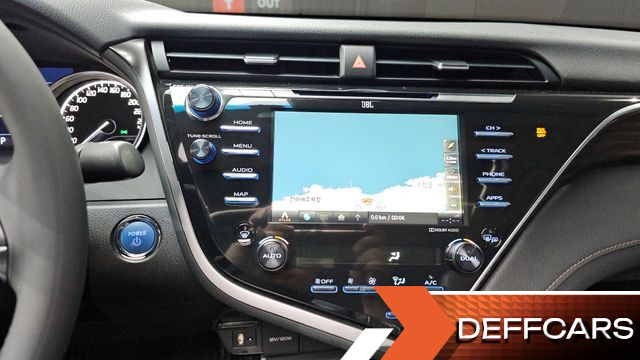 Toyota CAMRY 2.5 XLE Hybrid купить на сайте DeffCars