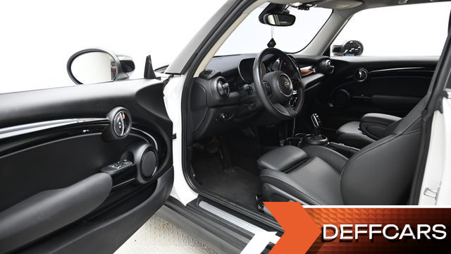 Mini COOPER Classic Plus Launch Pack Third Generation купить на сайте DeffCars