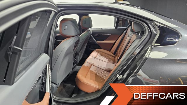 BMW 5-SERIES 530i xDrive M Sport Pro Special Edition купить на сайте DeffCars