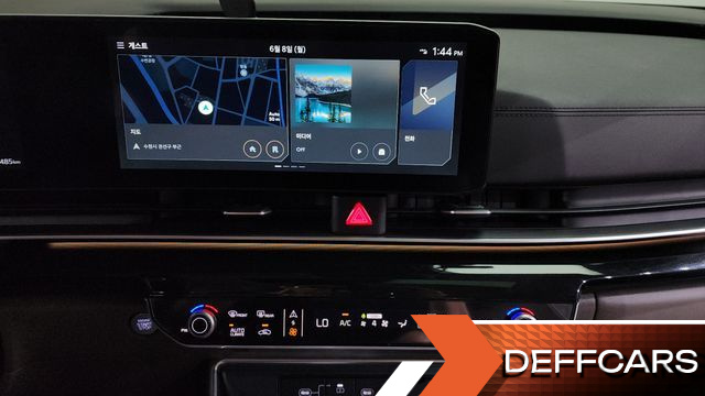 Kia CARNIVAL 9-Seater Signature купить на сайте DeffCars