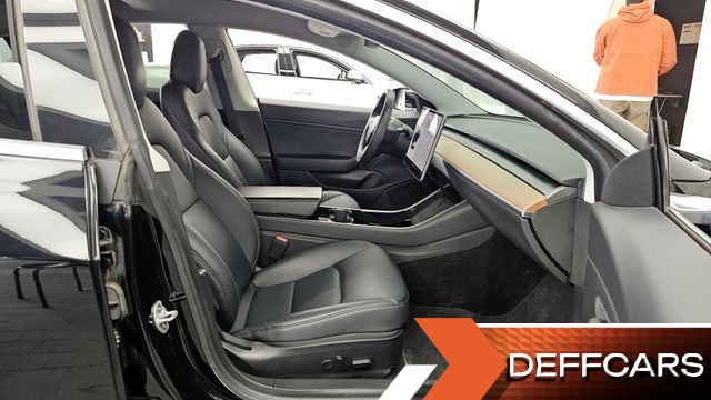 Tesla MODEL 3 Performance AWD купить на сайте DeffCars