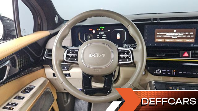 Kia CARNIVAL Gasoline 9-Seater Signature купить на сайте DeffCars