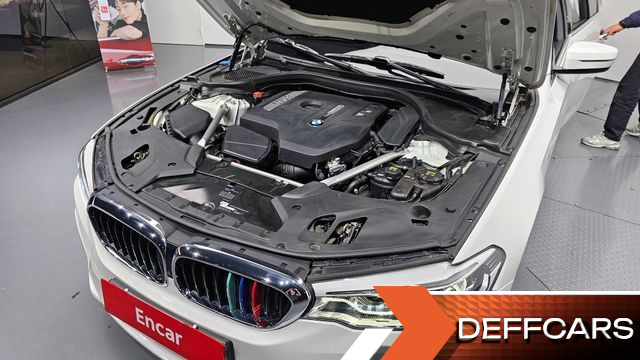BMW 5-SERIES 530i xDrive M Sport Package Plus купить на сайте DeffCars
