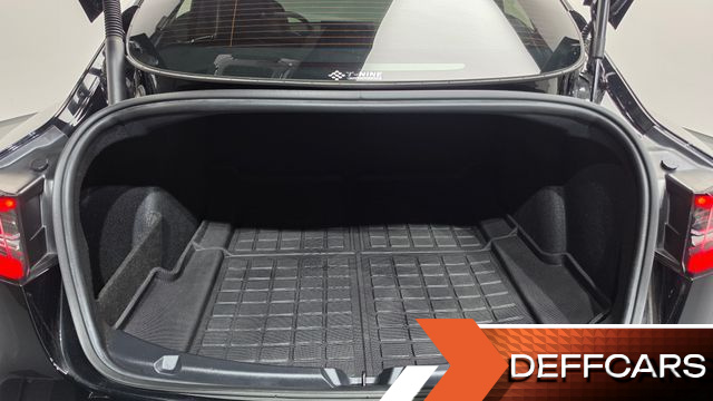Tesla MODEL 3 Long Range AWD купить на сайте DeffCars