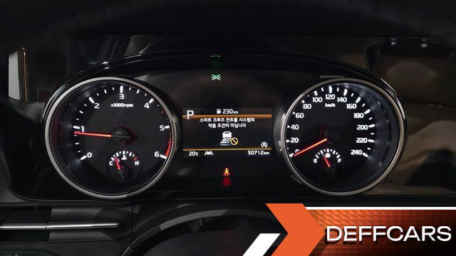 Kia CARNIVAL Diesel 9-Seater Noblesse купить на сайте DeffCars