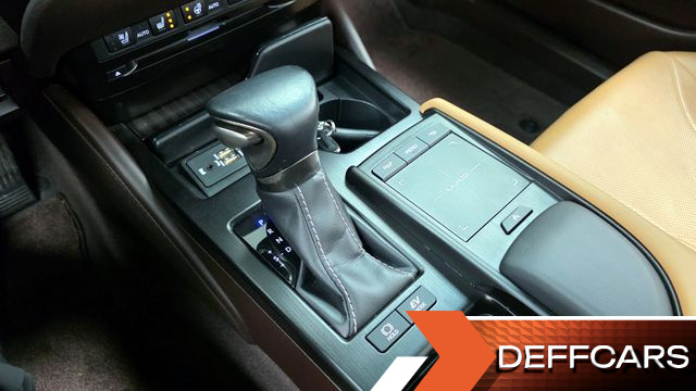 Lexus ES Luxury Plus купить на сайте DeffCars