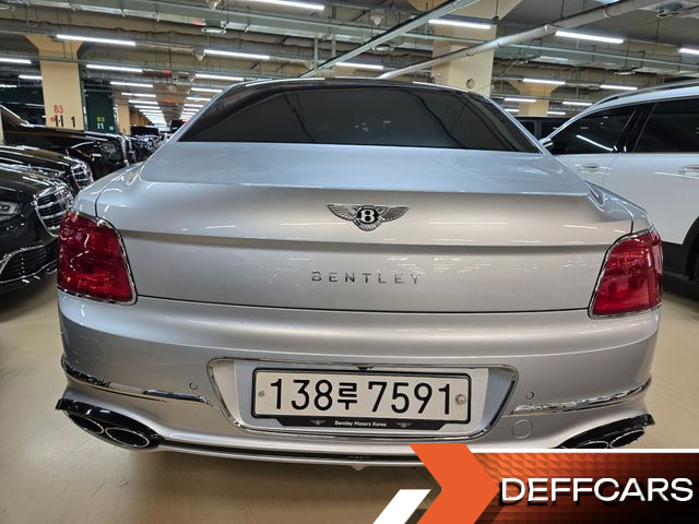 Bentley FLYING SPUR 4.0 купить на сайте DeffCars