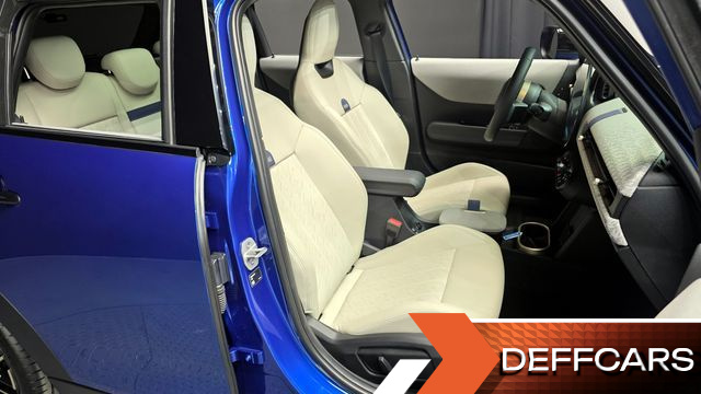 Mini COOPER 5 Door Favoured купить на сайте DeffCars