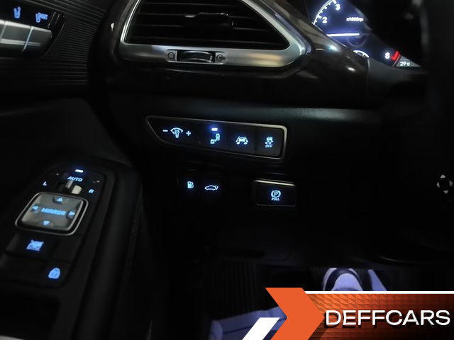 Genesis EQ900 3.8 GDI AWD Prestige купить на сайте DeffCars