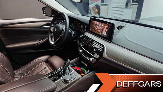 BMW 5-SERIES 530e Luxury купить на сайте DeffCars