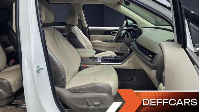 Kia CARNIVAL Gasoline 9-Seater Signature купить на сайте DeffCars