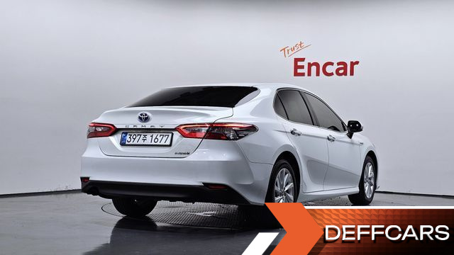 Toyota CAMRY 2.5 LE Hybrid купить на сайте DeffCars