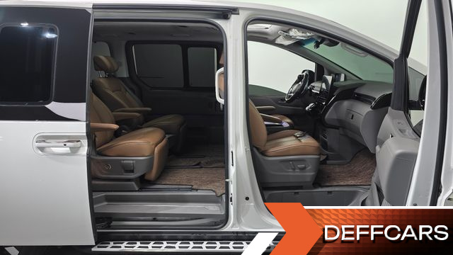 Hyundai STARIA 4WD Lounge 7-Seater Inspiration купить на сайте DeffCars