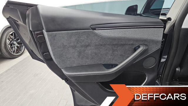 Tesla MODEL Y Long Range AWD купить на сайте DeffCars