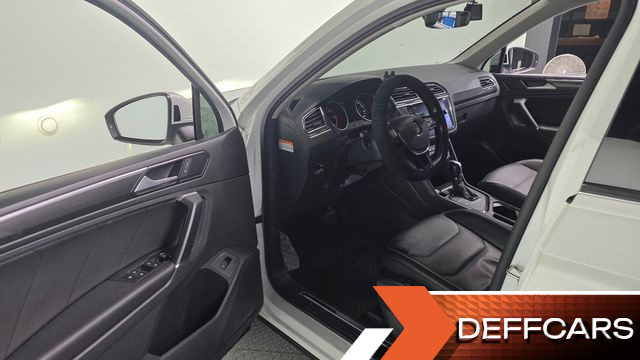 Volkswagen TIGUAN 2.0 TDI Premium купить на сайте DeffCars